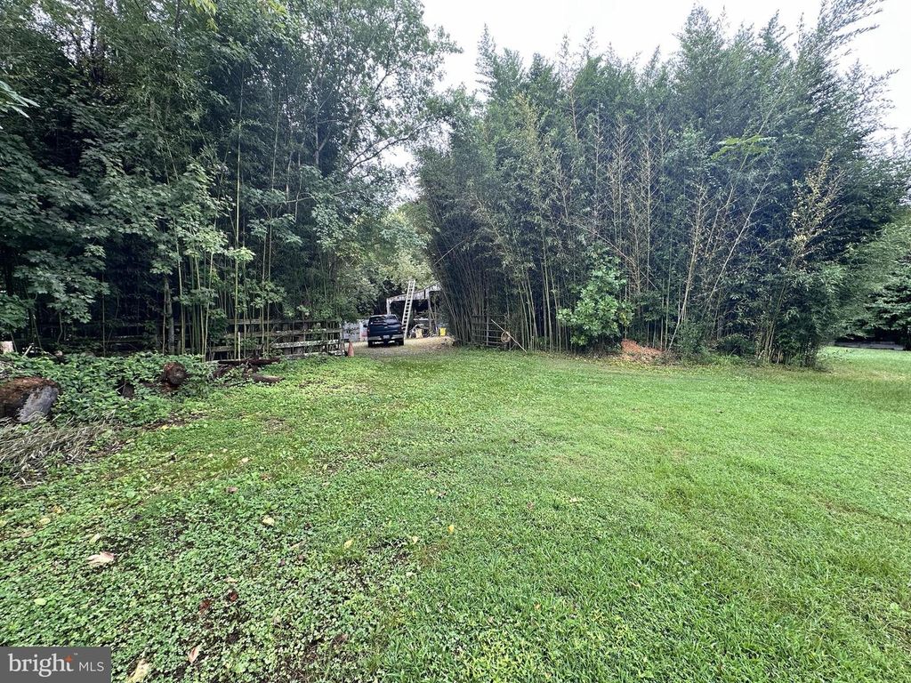 Image 19 of property listing at 650 TETON DR, Lothian, MD 20711