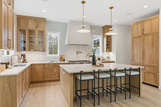 1107 Lipscomb Dr, Nashville, TN 37204