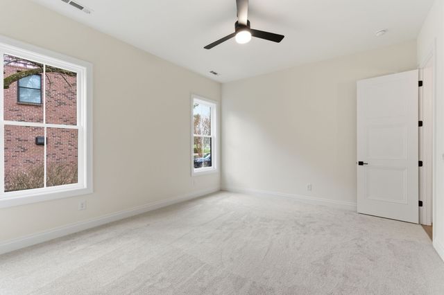 1107 Lipscomb Dr, Nashville, TN 37204