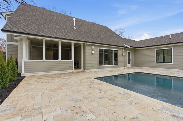 1107 Lipscomb Dr, Nashville, TN 37204