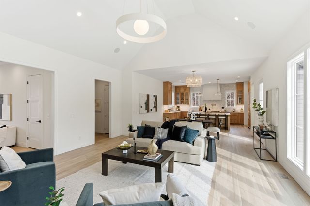 1107 Lipscomb Dr, Nashville, TN 37204