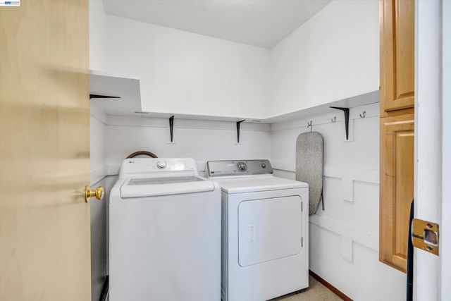 1450 Finley Rd, Pleasanton, CA 94588