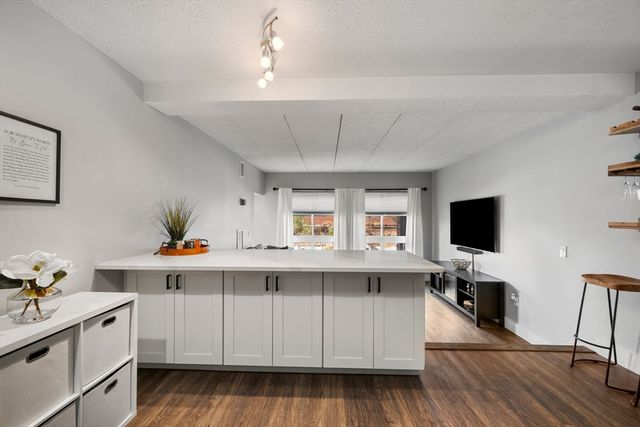 160 Burkhall St 212, Weymouth, MA 02190