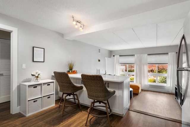 160 Burkhall St 212, Weymouth, MA 02190