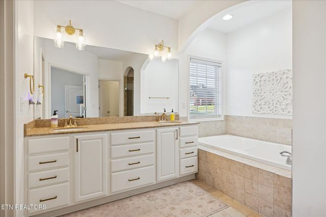 12802 Lily Pond Lane, Knoxville, TN 37922