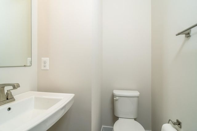 4512 FOUNTAINBRIDGE CT, Rockingham, VA 22801