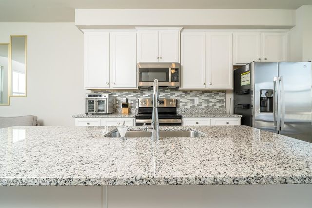 4512 FOUNTAINBRIDGE CT, Rockingham, VA 22801