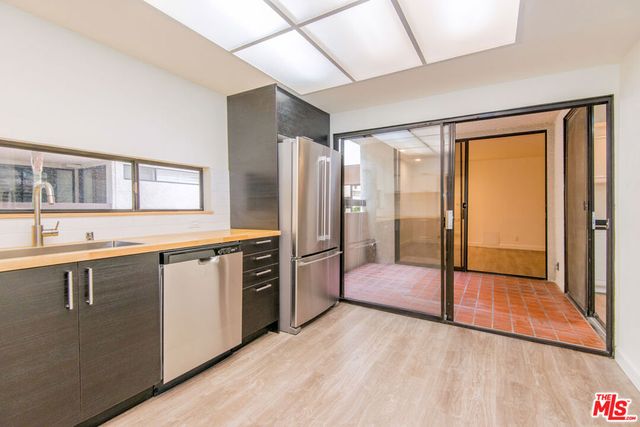 8380 W Waring Avenue 104, West Hollywood, CA 90069