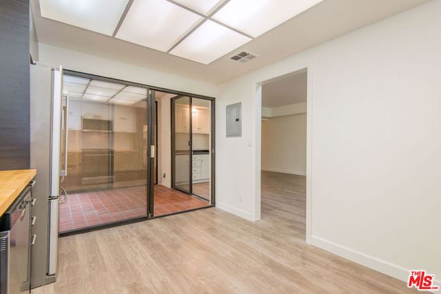 8380 W Waring Avenue 104, West Hollywood, CA 90069