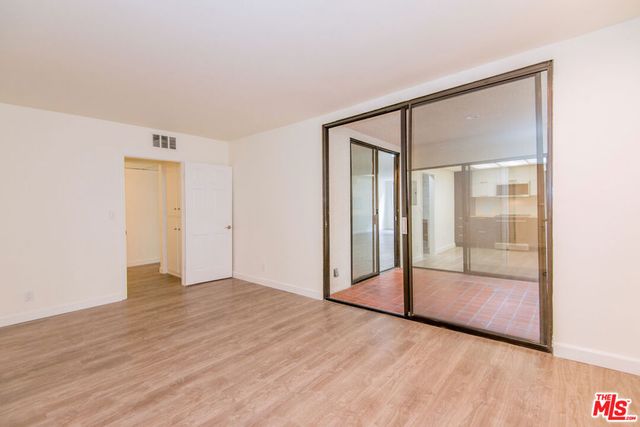 8380 W Waring Avenue 104, West Hollywood, CA 90069