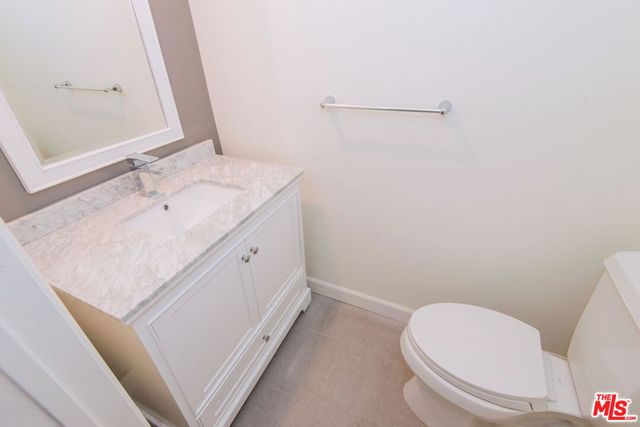 8380 W Waring Avenue 104, West Hollywood, CA 90069