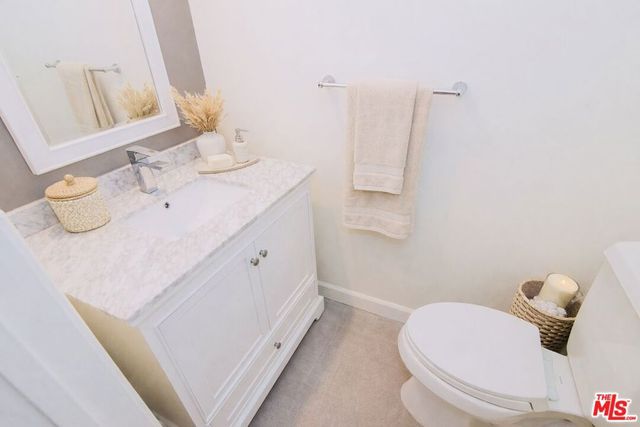 8380 W Waring Avenue 104, West Hollywood, CA 90069