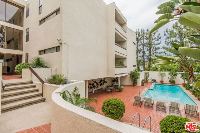 8380 W Waring Avenue 104, West Hollywood, CA 90069