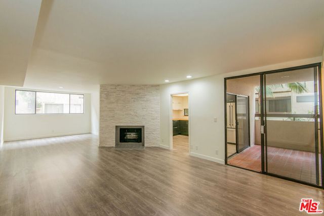 8380 W Waring Avenue 104, West Hollywood, CA 90069