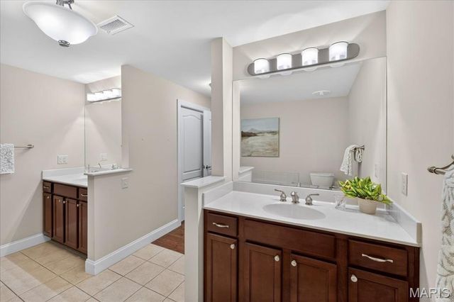 123 W Bodley Avenue 303, Kirkwood, MO 63122