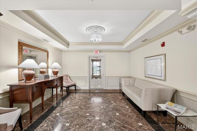 123 W Bodley Avenue 303, Kirkwood, MO 63122