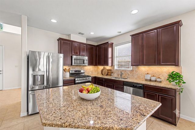2302 Blue Jay Lane, Katy, TX 77494