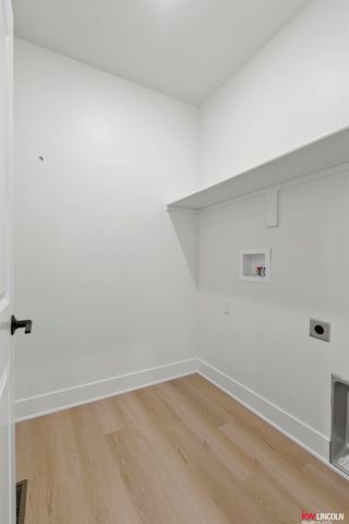 1001 W Santa Clara Street, Lincoln, NE 68523