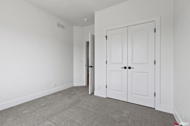 1001 W Santa Clara Street, Lincoln, NE 68523