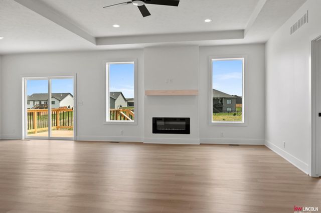 1001 W Santa Clara Street, Lincoln, NE 68523
