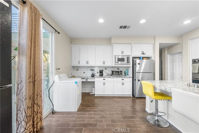 44130 Catsue, Lancaster, CA 93536