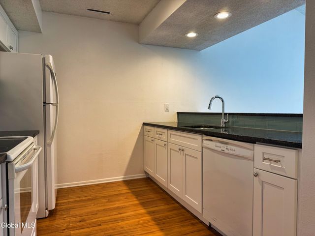 24 Old Mill Lane, Queensbury, NY 12804