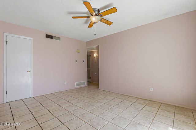 228 Caribe Circle, El Paso, TX 79927