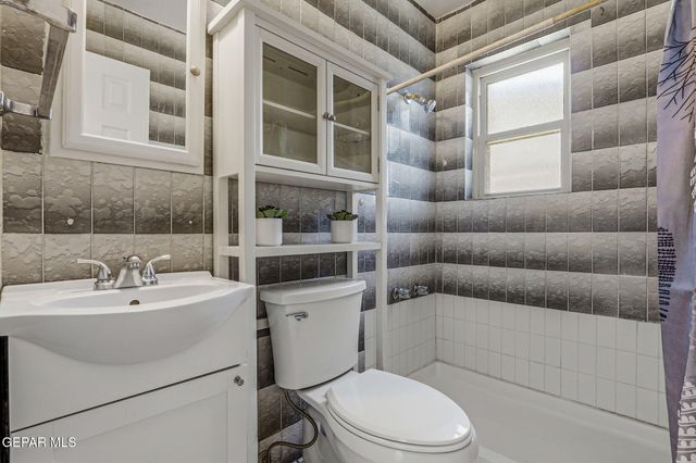 228 Caribe Circle, El Paso, TX 79927