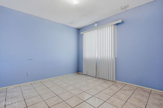 228 Caribe Circle, El Paso, TX 79927