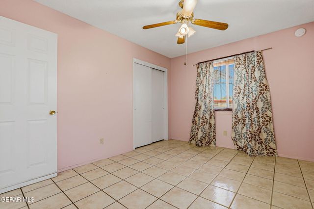 228 Caribe Circle, El Paso, TX 79927