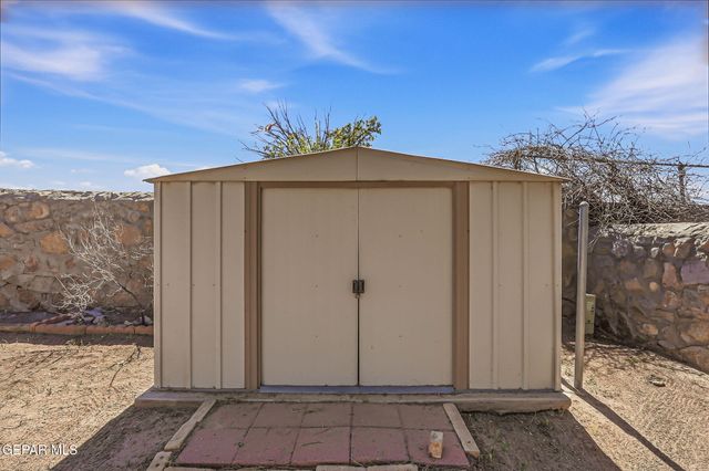 228 Caribe Circle, El Paso, TX 79927