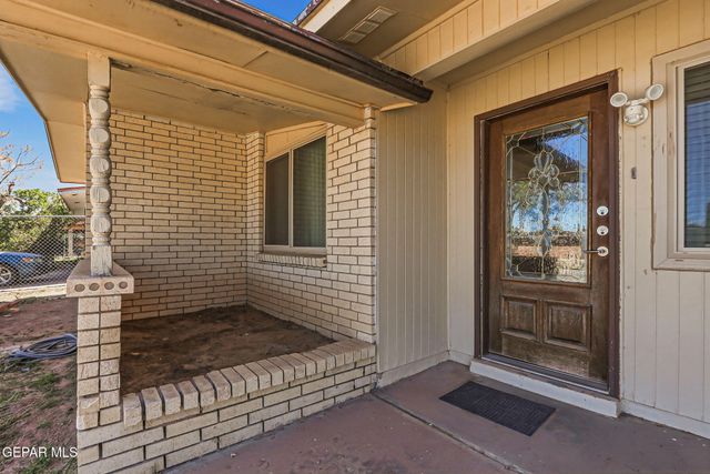 228 Caribe Circle, El Paso, TX 79927