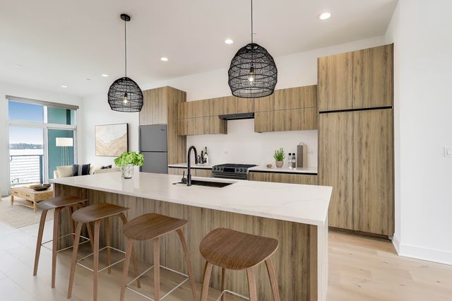 12 Golden Sunset Drive, Lake Zurich, IL 60047