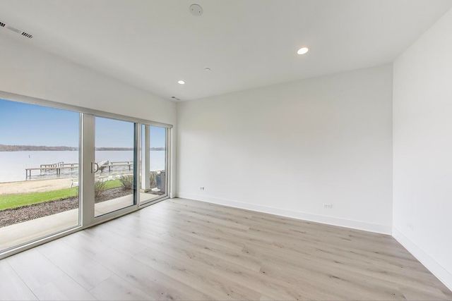 12 Golden Sunset Drive, Lake Zurich, IL 60047