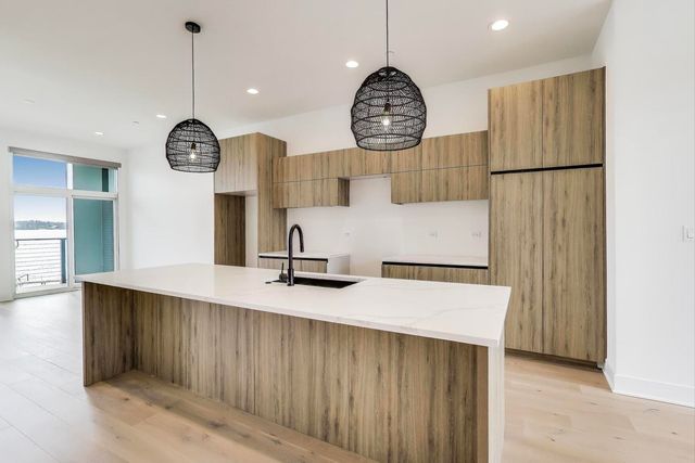 12 Golden Sunset Drive, Lake Zurich, IL 60047