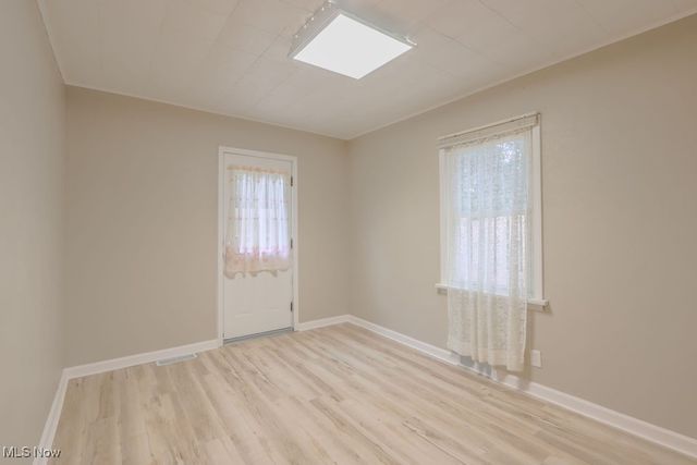 261 Oakwood Street, Elyria, OH 44035