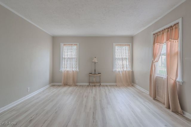 261 Oakwood Street, Elyria, OH 44035