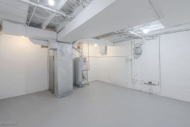 261 Oakwood Street, Elyria, OH 44035