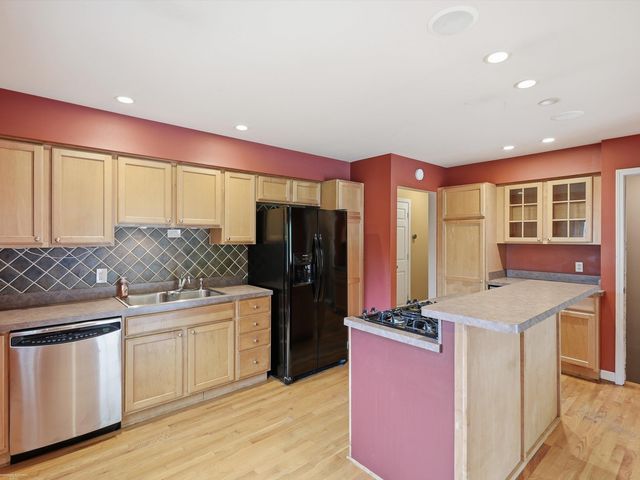 38450 Elmite Street, Harrison Twp, MI 48045
