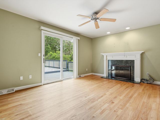 38450 Elmite Street, Harrison Twp, MI 48045