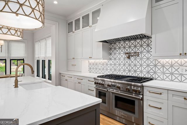 1441 W Wesley Road NW, Atlanta, GA 30327