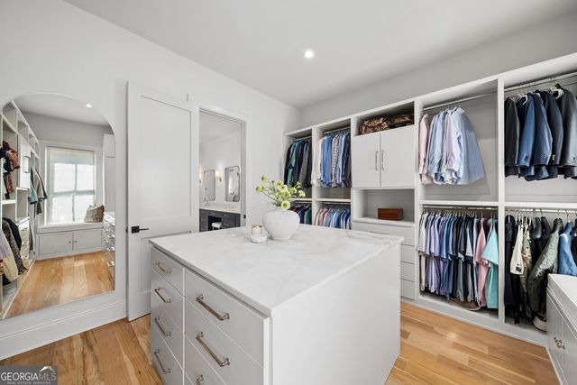 1441 W Wesley Road NW, Atlanta, GA 30327