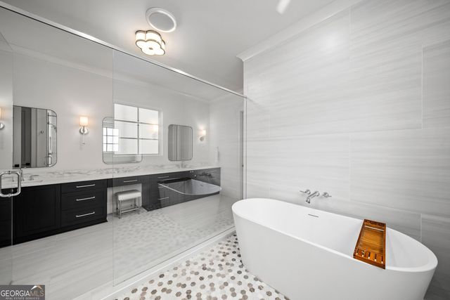 1441 W Wesley Road NW, Atlanta, GA 30327