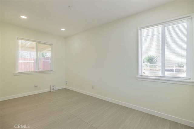 5256 W Avenue L, Lancaster, CA 93536