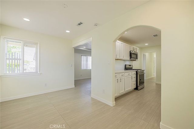 5256 W Avenue L, Lancaster, CA 93536