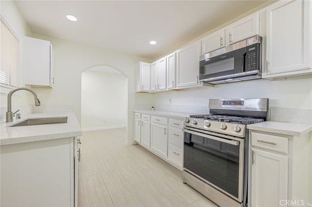 5256 W Avenue L, Lancaster, CA 93536