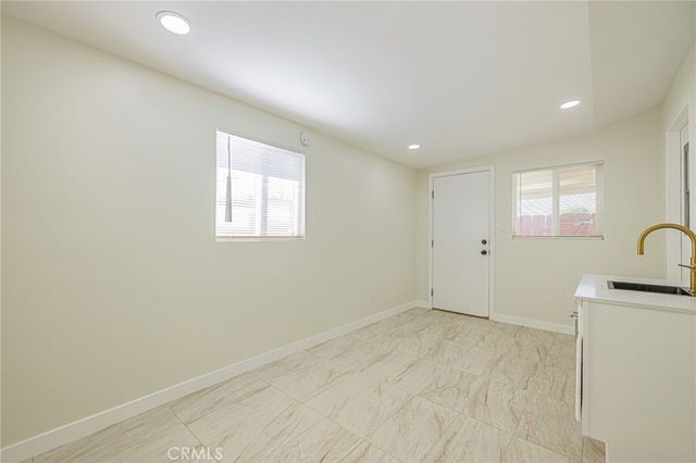 5256 W Avenue L, Lancaster, CA 93536