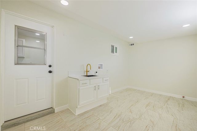 5256 W Avenue L, Lancaster, CA 93536