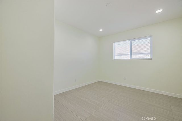 5256 W Avenue L, Lancaster, CA 93536