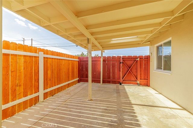 5256 W Avenue L, Lancaster, CA 93536
